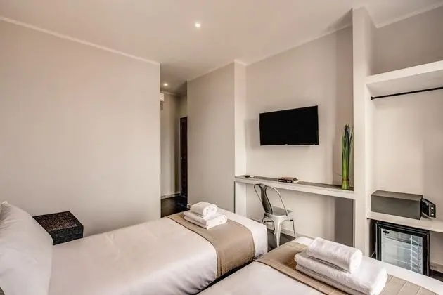 Standard Tek Büyük veya İki Ayrı Yataklı Oda