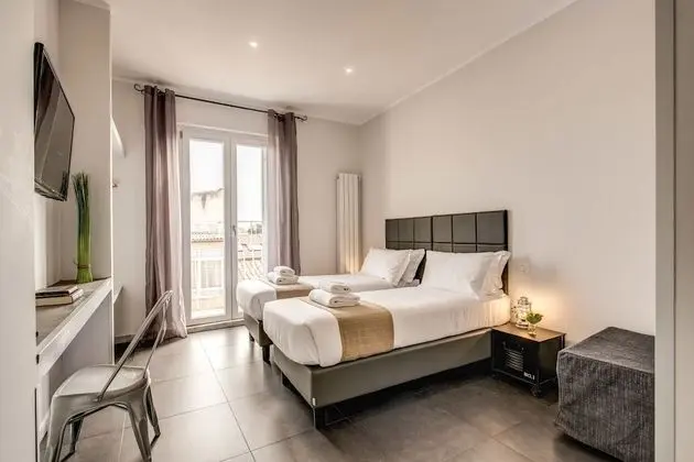 Üç Kişilik Oda, Balkon