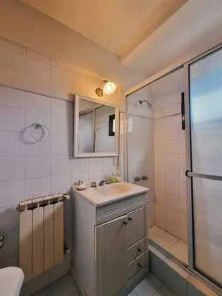 Basic Tek Büyük Yataklı Oda