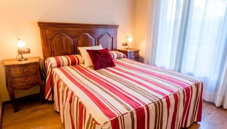 Tek Büyük Yataklı Oda (1 double or 2 single beds)