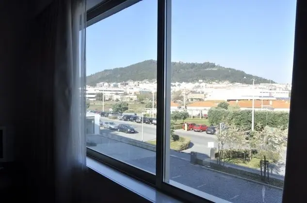 Tek Büyük veya İki Ayrı Yataklı Oda, Dağ Manzaralı