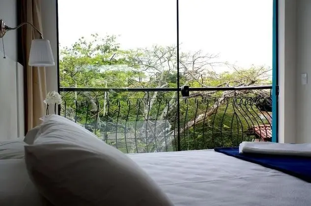 Tek Büyük Yataklı Oda, Balkon