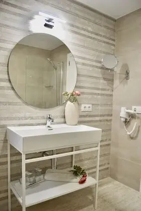 Tek Büyük Yataklı Oda, Balkon
