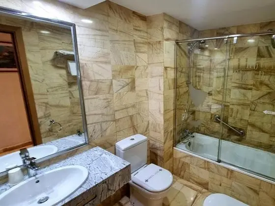 İki Ayrı Yataklı Oda, Şehir Manzaralı (Rambla)