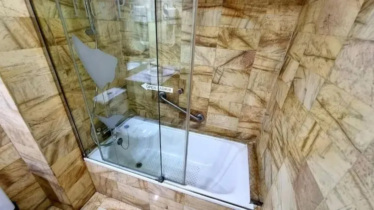 İki Ayrı Yataklı Oda, Şehir Manzaralı (Rambla)