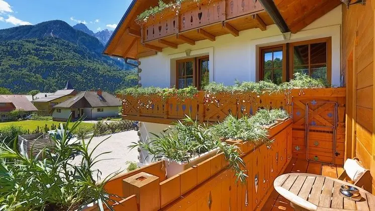 Family Apart Daire, 2 Yatak Odası, Balkon, Bahçe Manzaralı