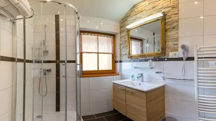 Family Apart Daire, 2 Yatak Odası, Balkon, Bahçe Manzaralı