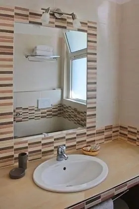 Tek Büyük veya İki Ayrı Yataklı Oda