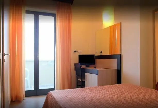 Superior Üç Kişilik Oda, Balkon