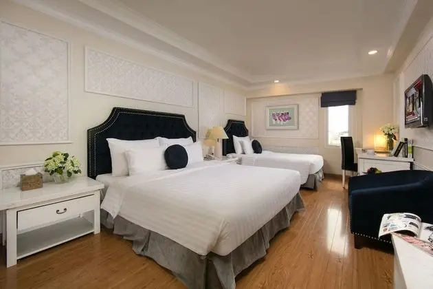Deluxe Üç Kişilik Oda, Avlu Manzaralı