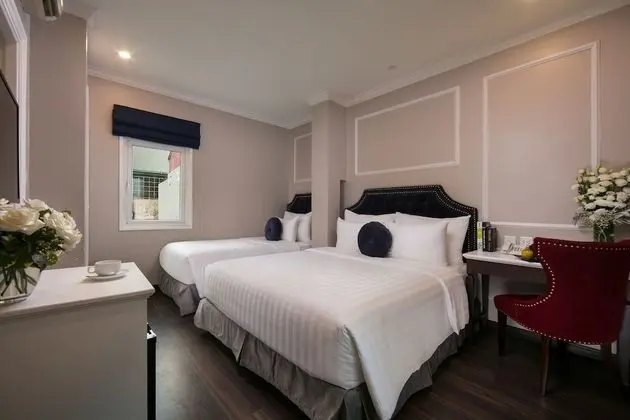 Deluxe Üç Kişilik Oda, Avlu Manzaralı