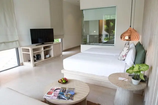 Deluxe Plantation Room