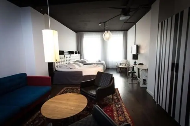 XL Twin - One room suite, 1-4 people