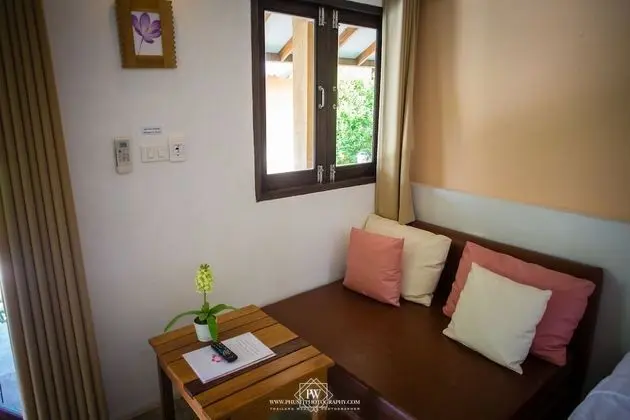 Garden view bungalow