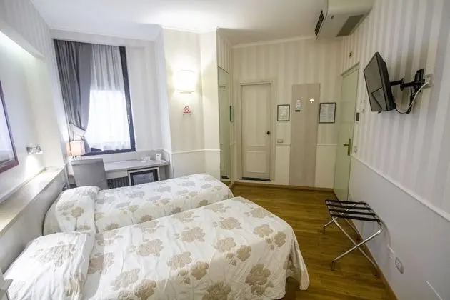 Standard Tek Büyük veya İki Ayrı Yataklı Oda