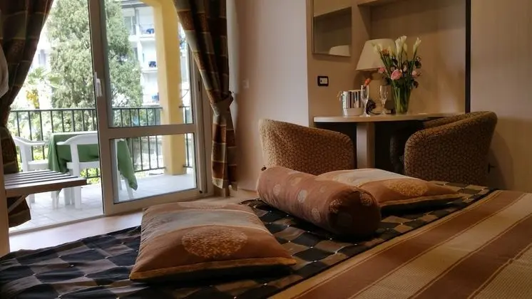 Deluxe Tek Büyük veya İki Ayrı Yataklı Oda
