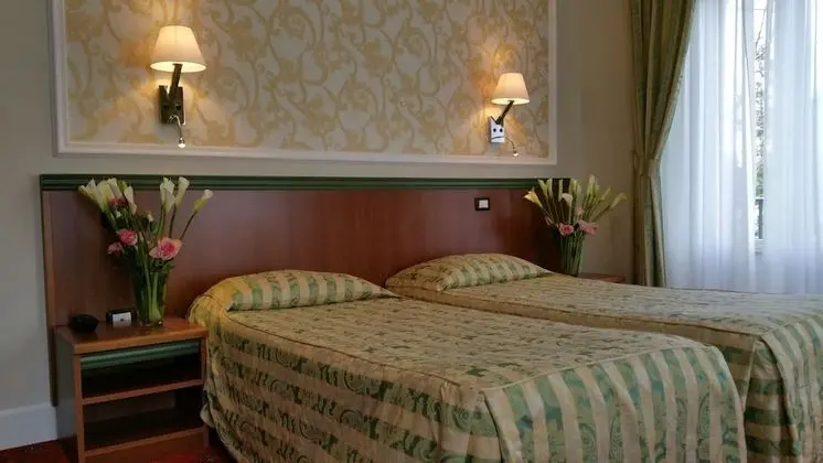 Deluxe Tek Büyük veya İki Ayrı Yataklı Oda