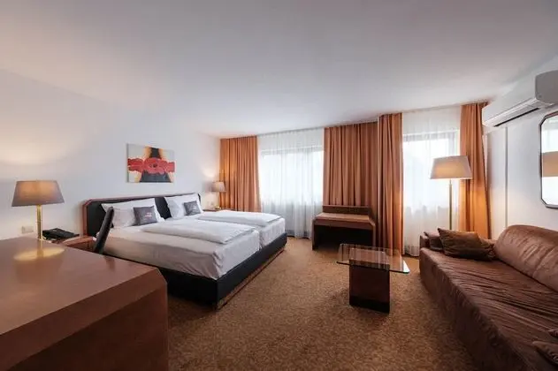 Comfort Üç Kişilik Oda, 1 Çift Kişilik Yatak ve Çekyat
