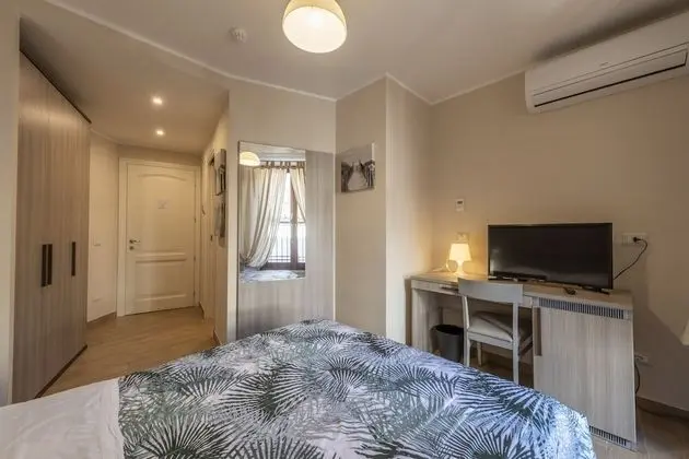 Standard Tek Büyük Yataklı Oda