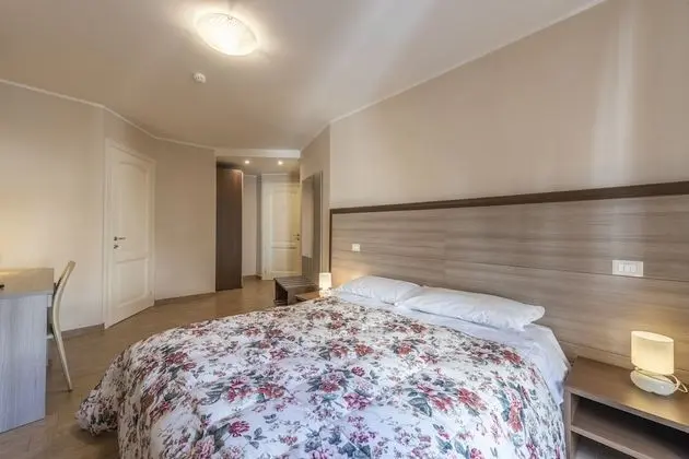 Superior Tek Büyük veya İki Ayrı Yataklı Oda