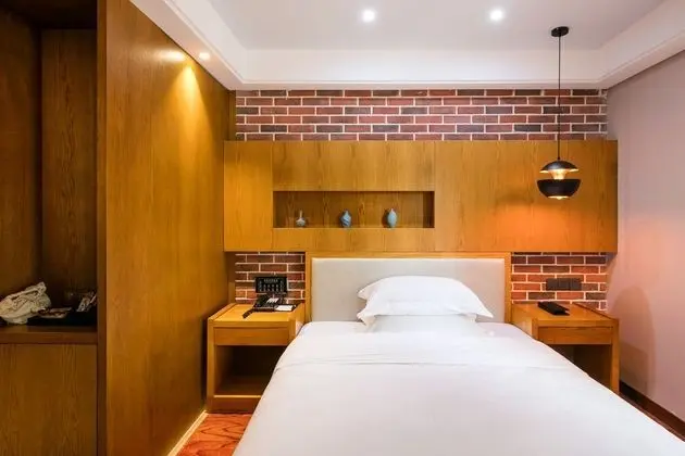 Elite Tek Büyük Yataklı Oda