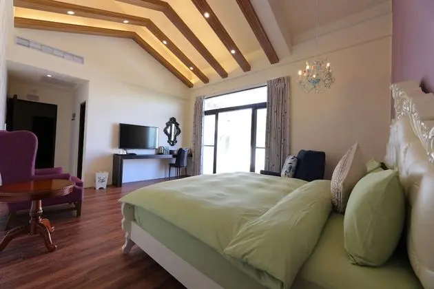Deluxe Tek Büyük Yataklı Oda