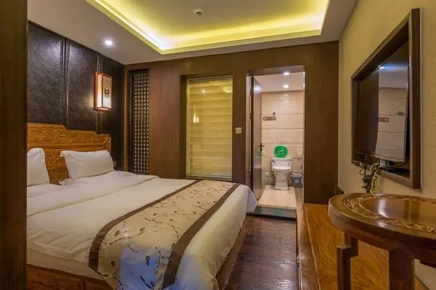 Design Tek Büyük Yataklı Oda