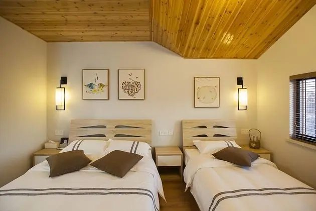 Büyük Yataklı Tek Kişilik Oda