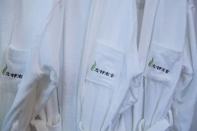 Büyük Yataklı Tek Kişilik Oda