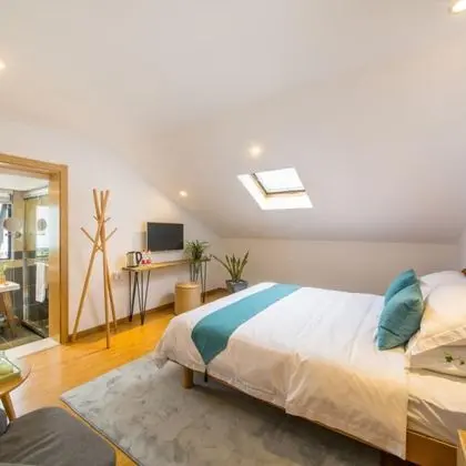 Classic Tek Büyük Yataklı Oda