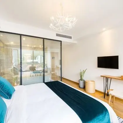 Superior Tek Büyük Yataklı Oda