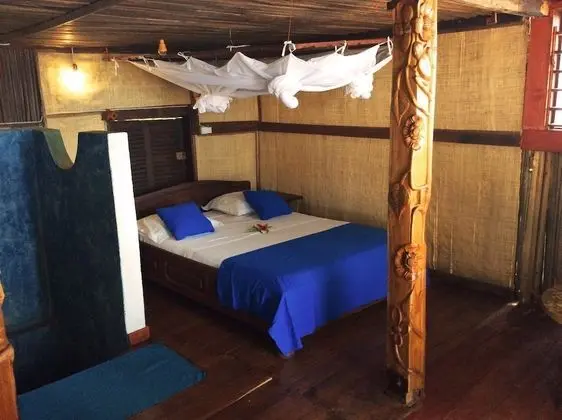 Classic Tek Büyük Yataklı Oda, Plaj Manzaralı (Grenouille, Papillon )