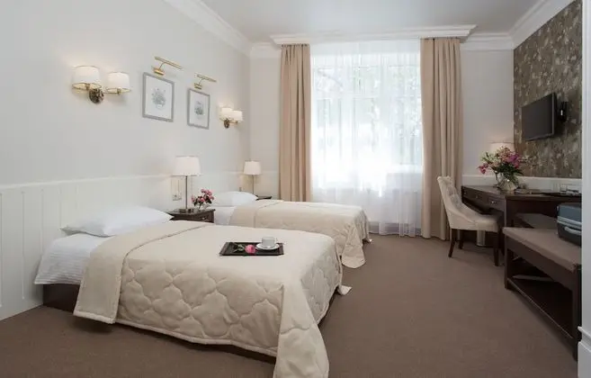 Comfort Tek Büyük veya İki Ayrı Yataklı Oda