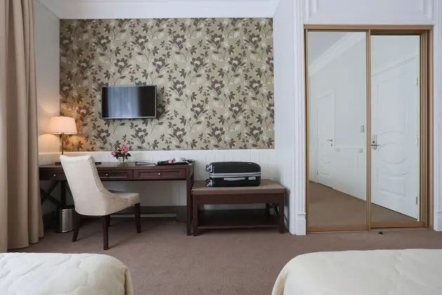 Comfort Tek Büyük veya İki Ayrı Yataklı Oda