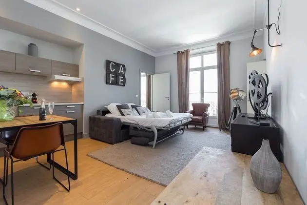 Standard Apart Daire, 2 Yatak Odası, Mutfak