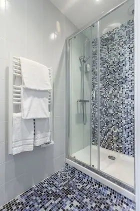 Standard Apart Daire, 2 Yatak Odası, Mutfak