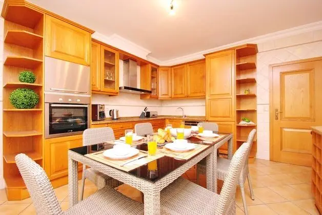 Villa, 4 Yatak Odası, Kişiye Özel Havuzlu, Havuz Manzaralı