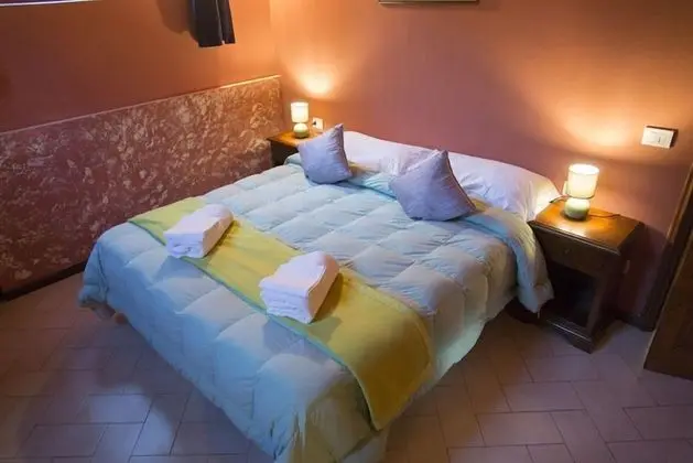 Tek Büyük veya İki Ayrı Yataklı Oda