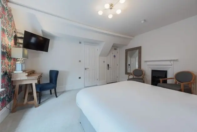 Executive King Room with Shower
