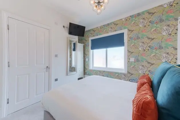 Standard Double Room with Shower