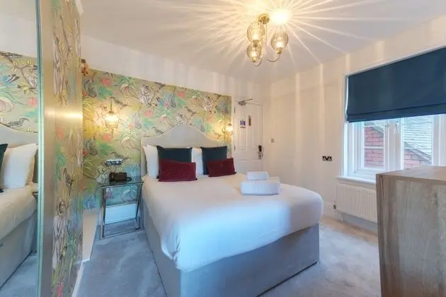 Standard Double Room with Shower