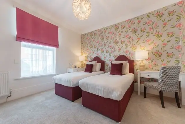 Executive Twin Room with Shower