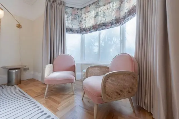 Luxury Twin Room with Shower