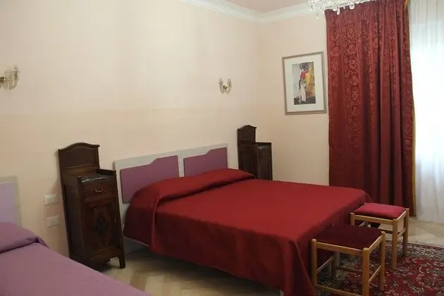 Üç Kişilik Oda, Özel Banyo (External)