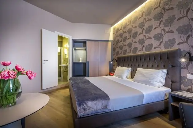 Comfort Tek Büyük Yataklı Oda