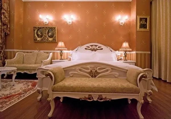 Deluxe Tek Büyük Yataklı Oda