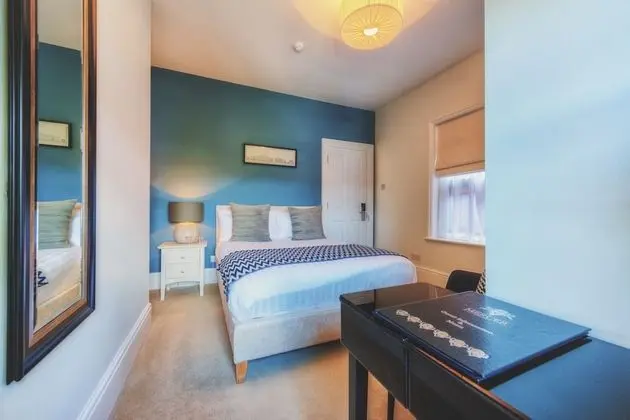 Standard Double Room with Shower