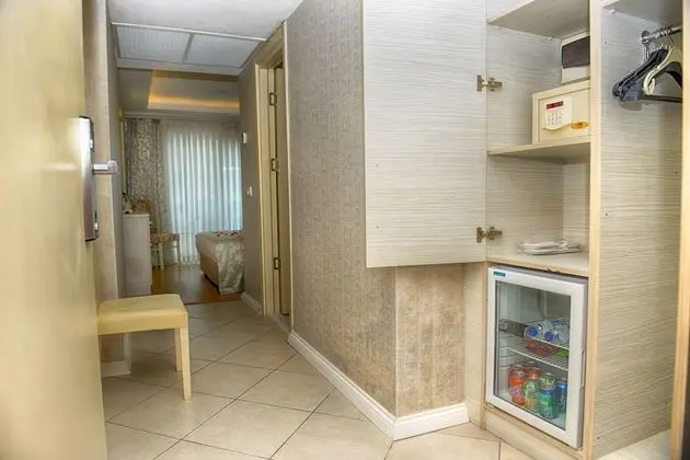 Deluxe Üç Kişilik Oda, 3 Tek Kişilik Yatak