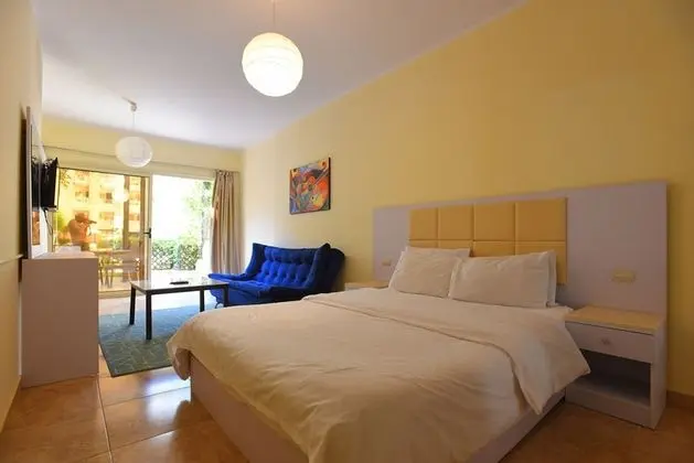 Deluxe Stüdyo, Teras, Havuz Manzaralı