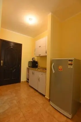 Deluxe Stüdyo, Teras, Havuz Manzaralı